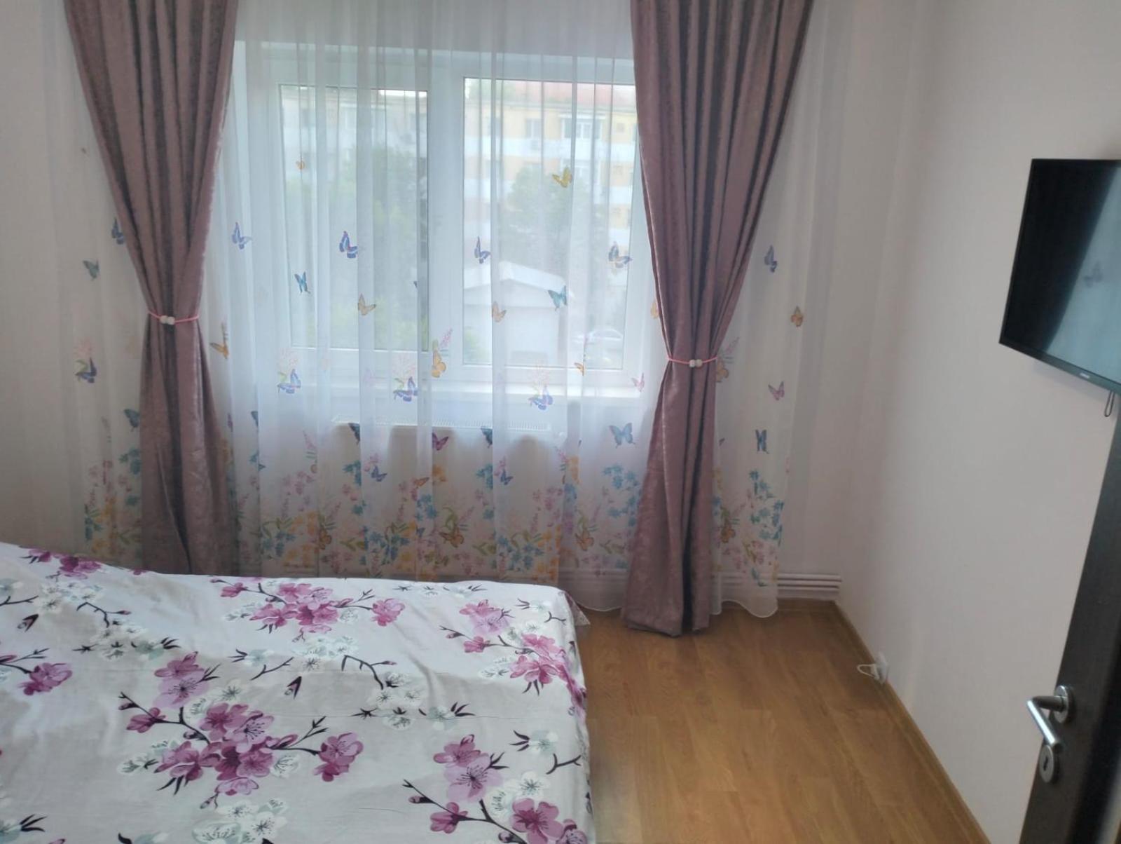 Apartament 3 Camere De Inchiriat Craiova Luaran gambar